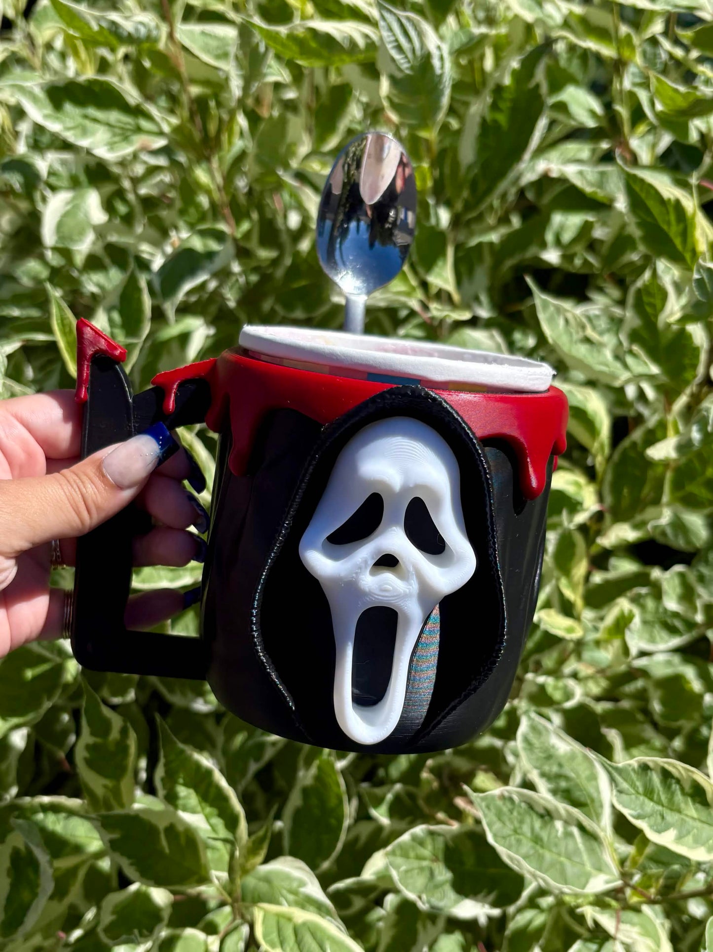 Scream Ice Cream Holder