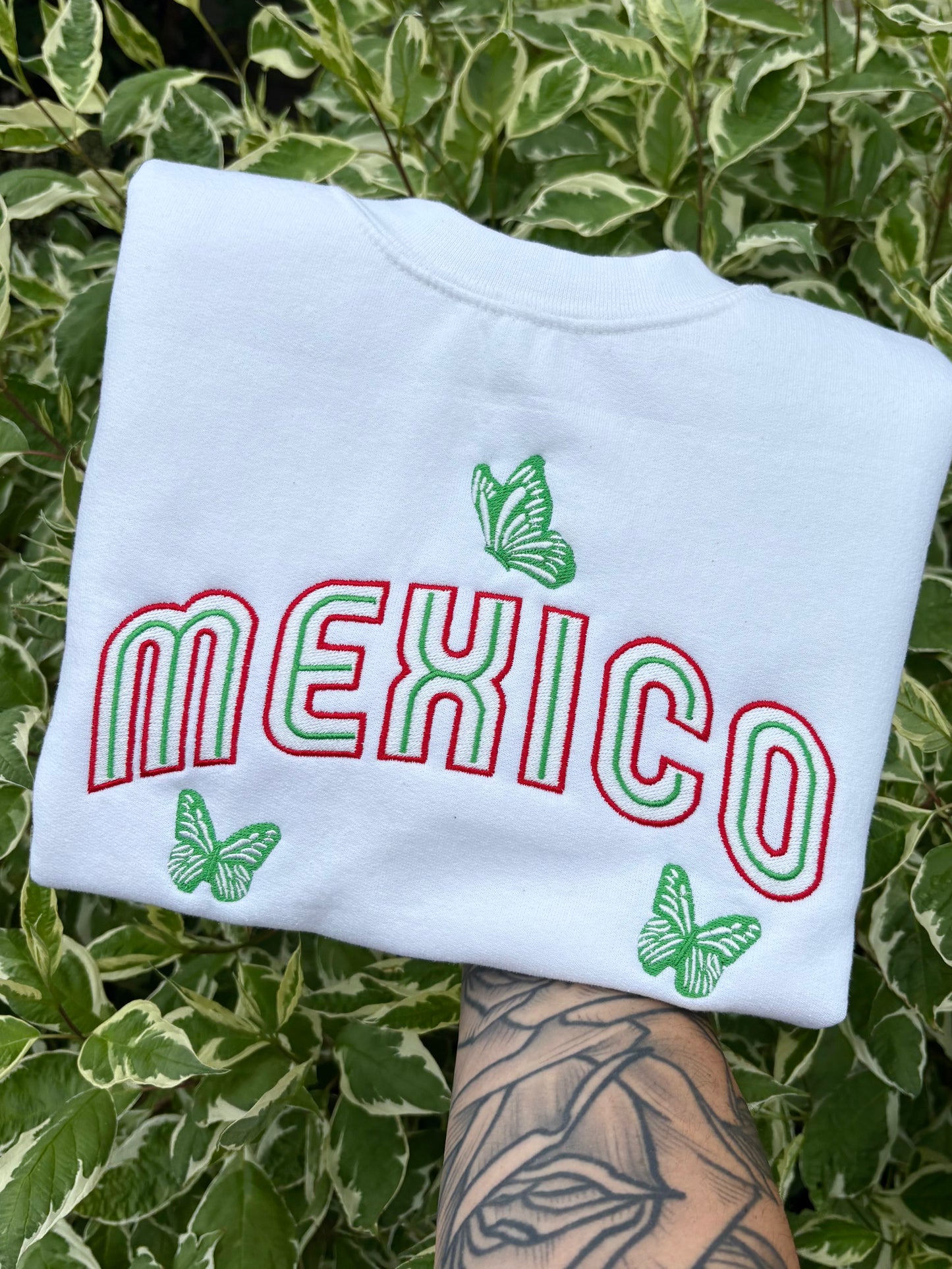 Mexico Mariposa Embroidered Sweater